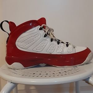 Air Jordan 9 Retro
